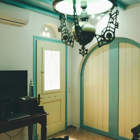 Beautiful House In Tínos