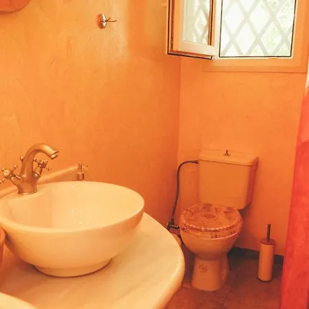 Beautiful House In بيت للعطل